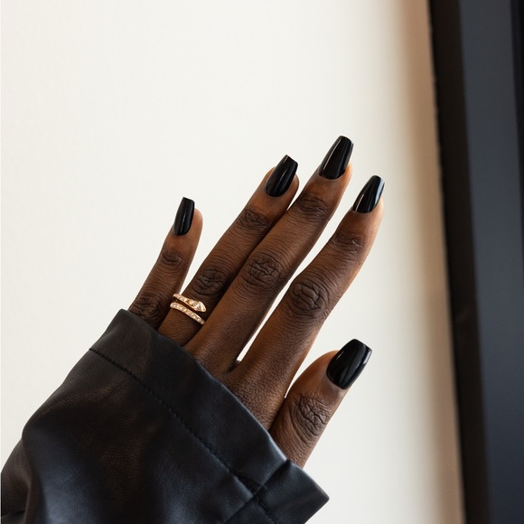 Red Aspen Nail Dashes - Black and Red - Picture 3 of 3